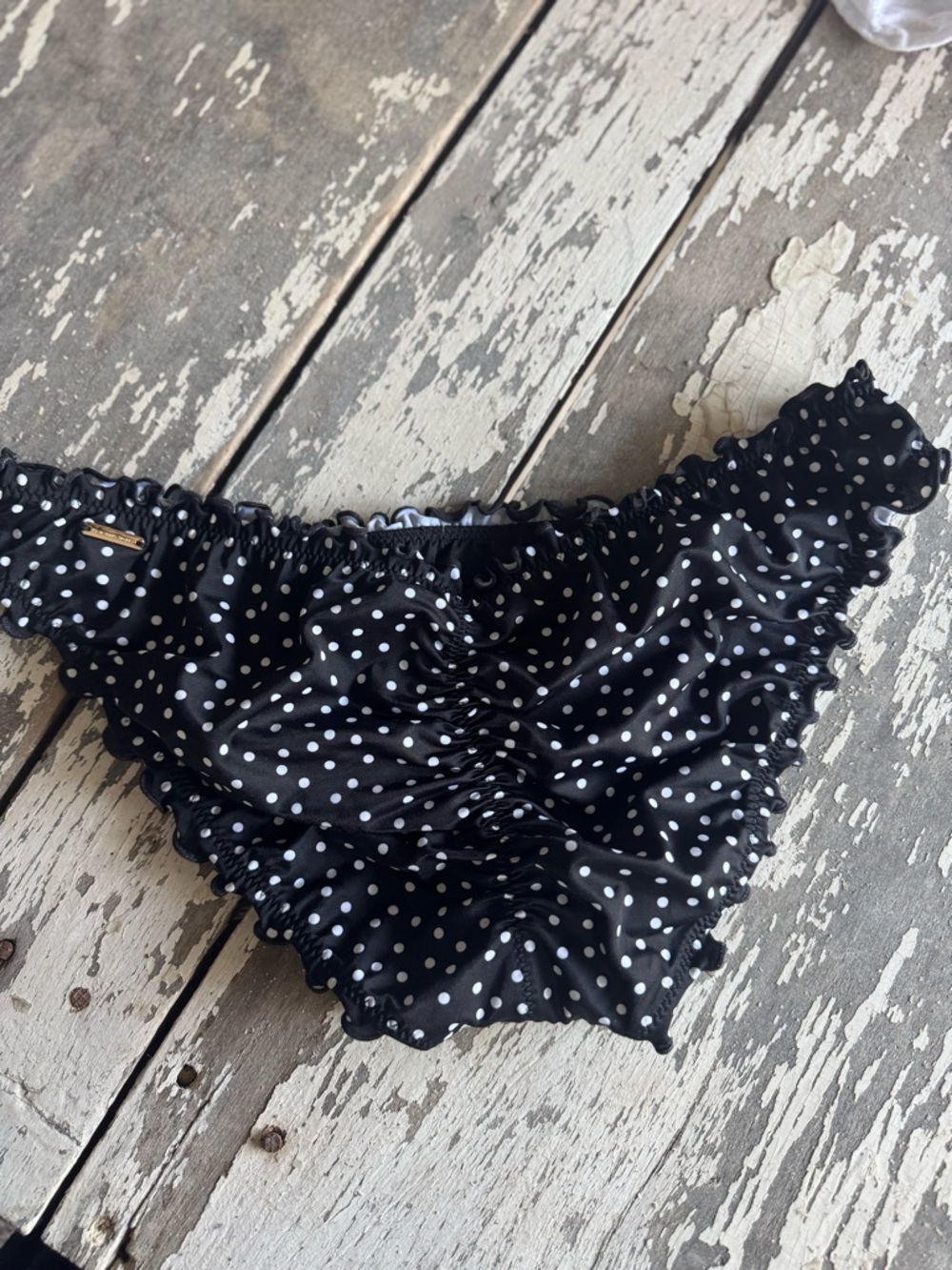 Victoria’s Secret SWIM Black Polka Dot Ruffled Bikini Bottoms🖤 - Picture 3 of 4